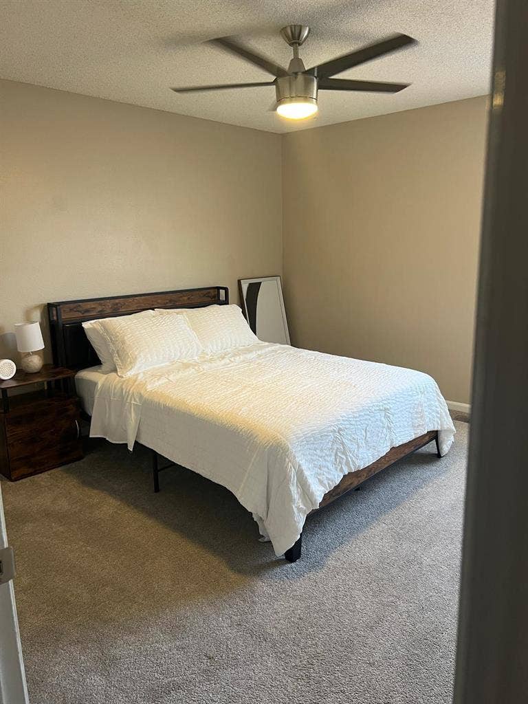 2 BR in Aurora