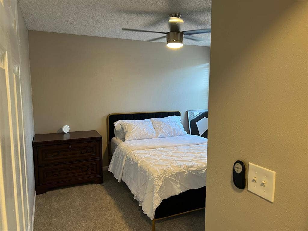 2 BR in Aurora