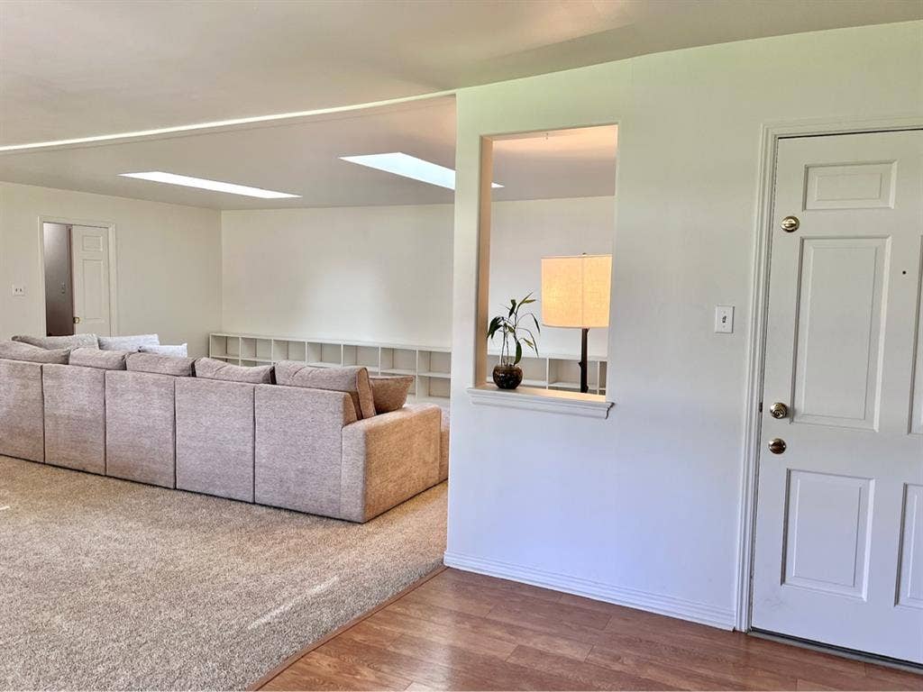 Room for Rent in /bath Condo