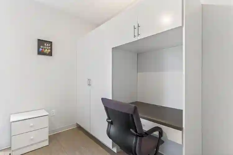 6 BR in Kansas City