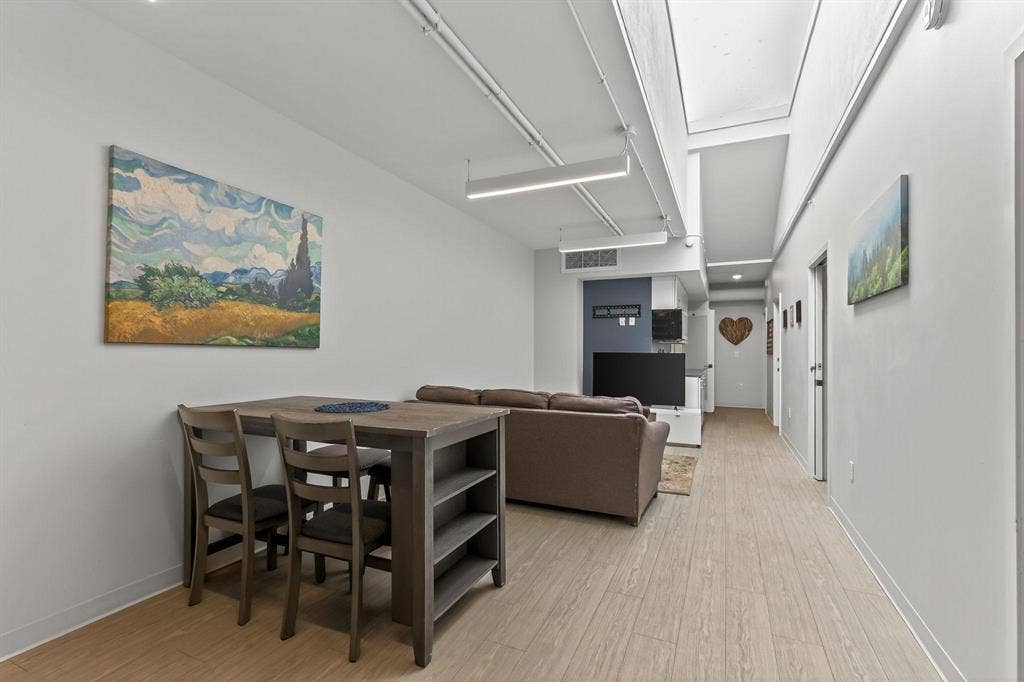 6 BR in Kansas City