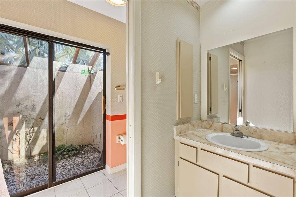 2 BR in Port Charlotte