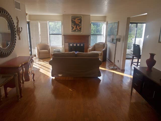 ROOM IN GATED NEWPORT BEACH COMMUN.