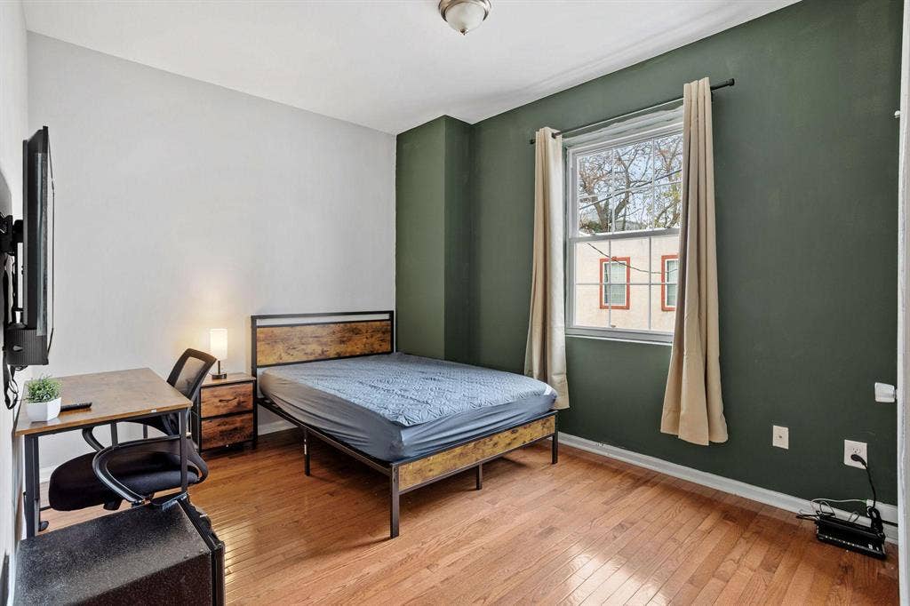 4 BR in Philadelphia