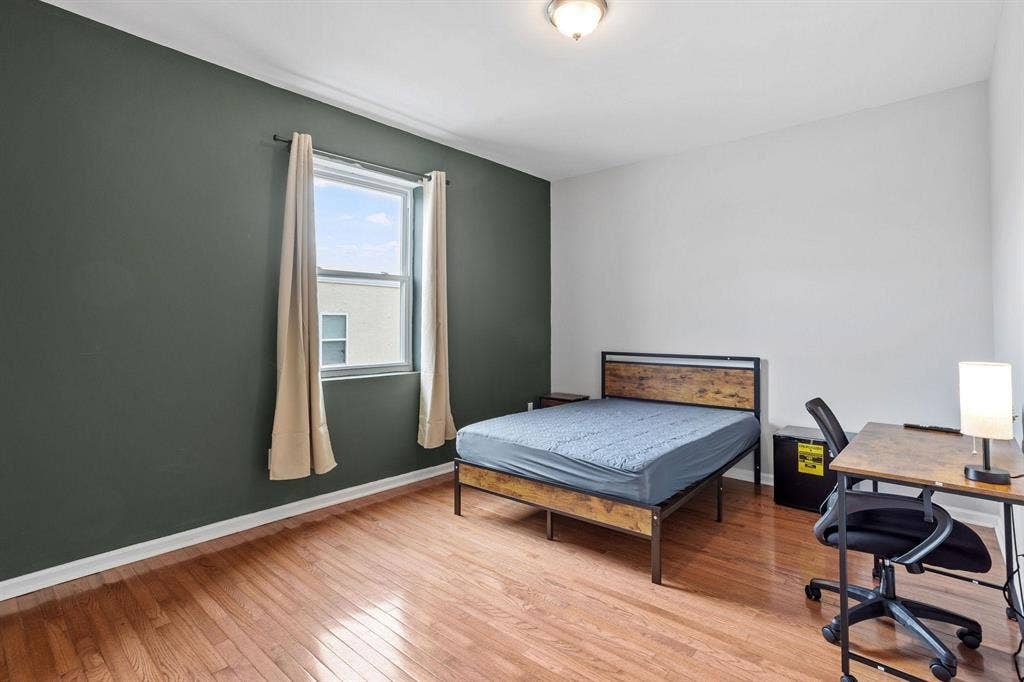 4 BR in Philadelphia