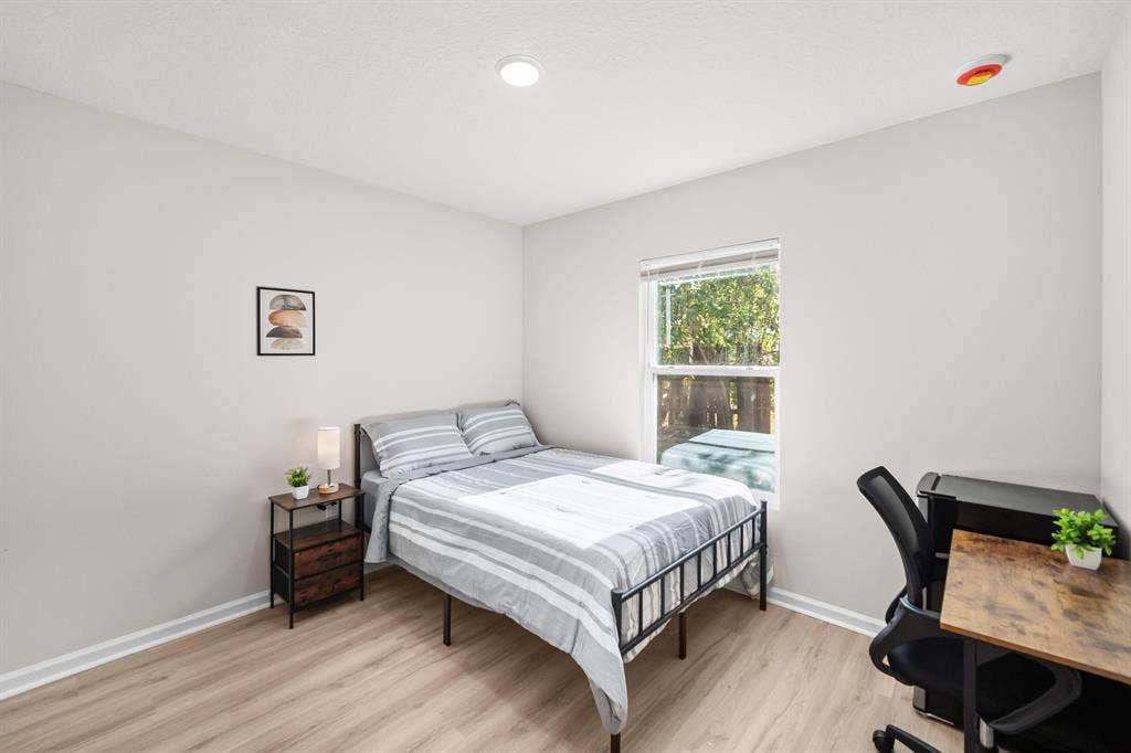 7 BR in Jacksonville