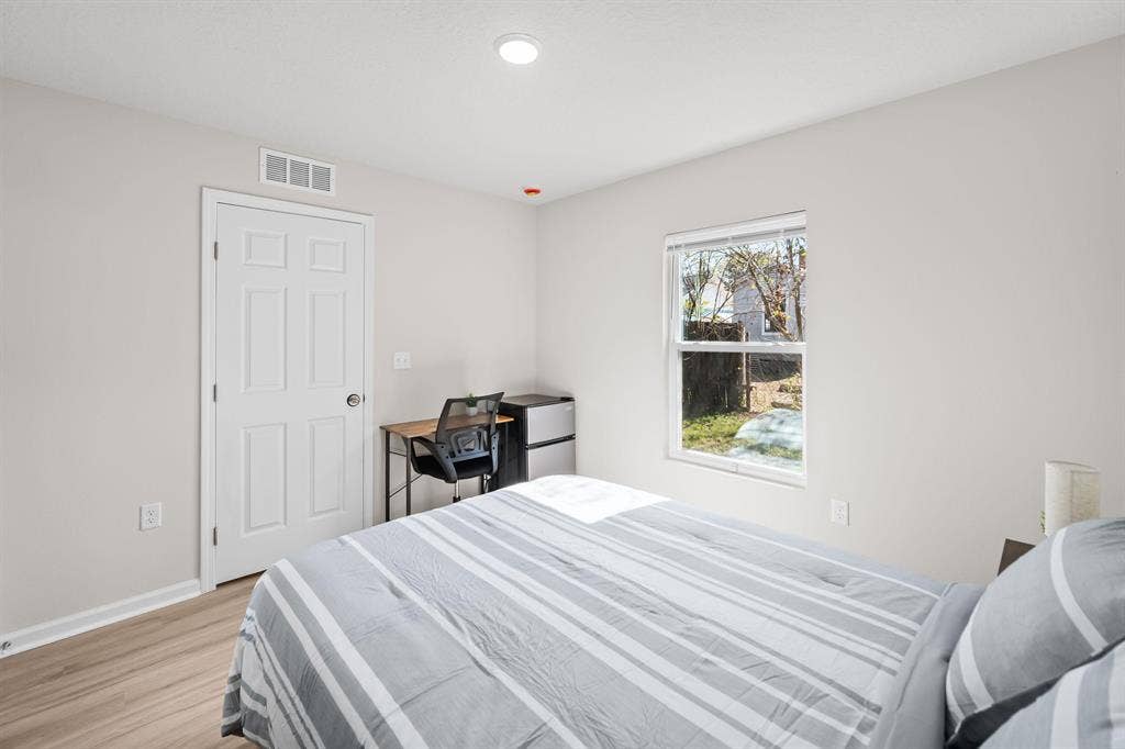 7 BR in Jacksonville