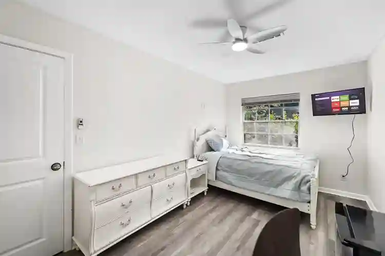 8 BR in Jacksonville