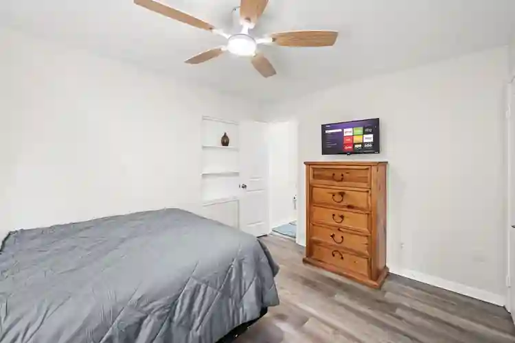 8 BR in Jacksonville
