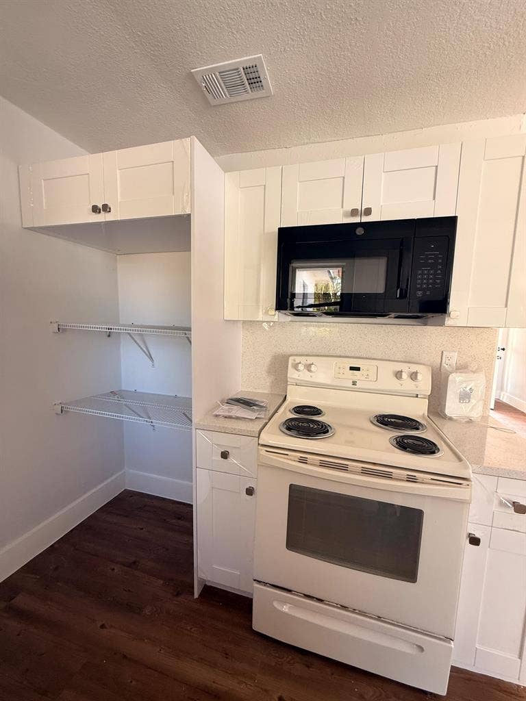 3 BR in Miami