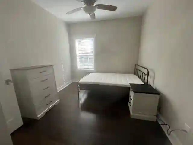 4 BR in Houston