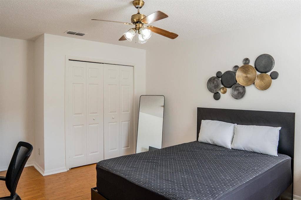 8 BR in Clermont