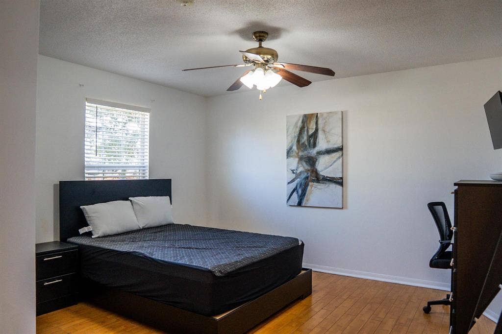 8 BR in Clermont