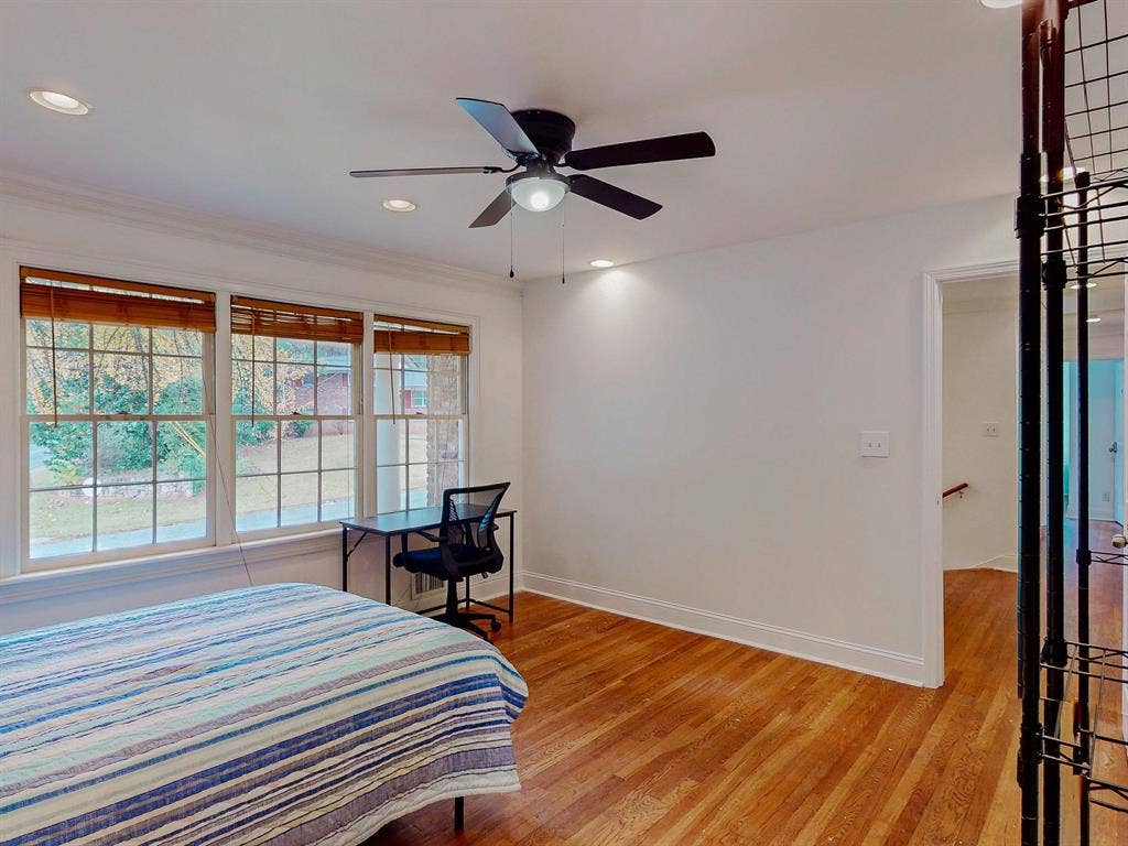 9 BR in Decatur