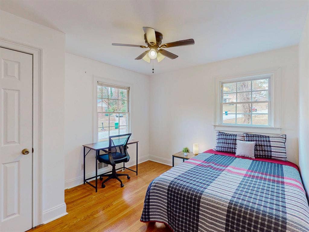 9 BR in Decatur