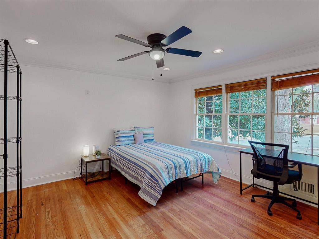 9 BR in Decatur