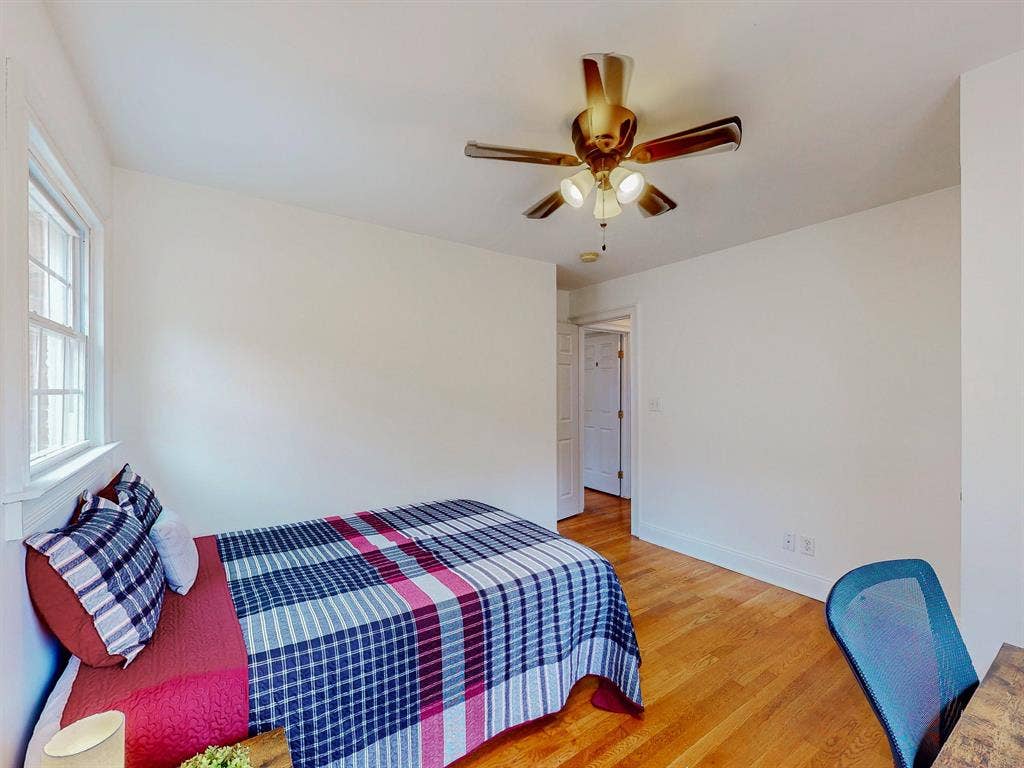 9 BR in Decatur
