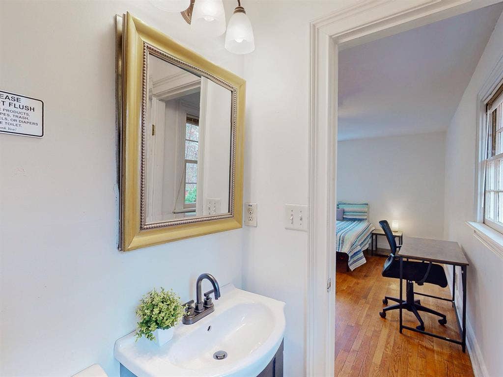 9 BR in Decatur