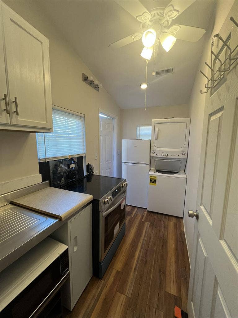 1 BR in Charleston