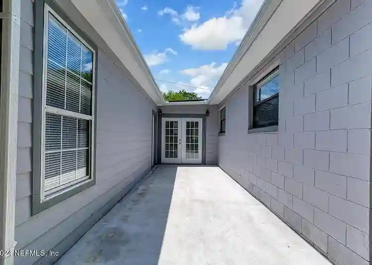 3 BR in Jacksonville