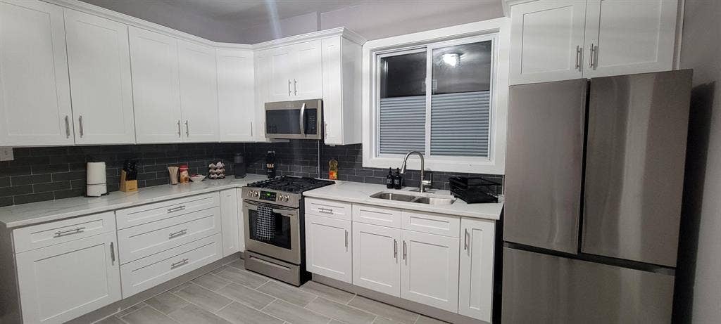 3 BR in Chicago