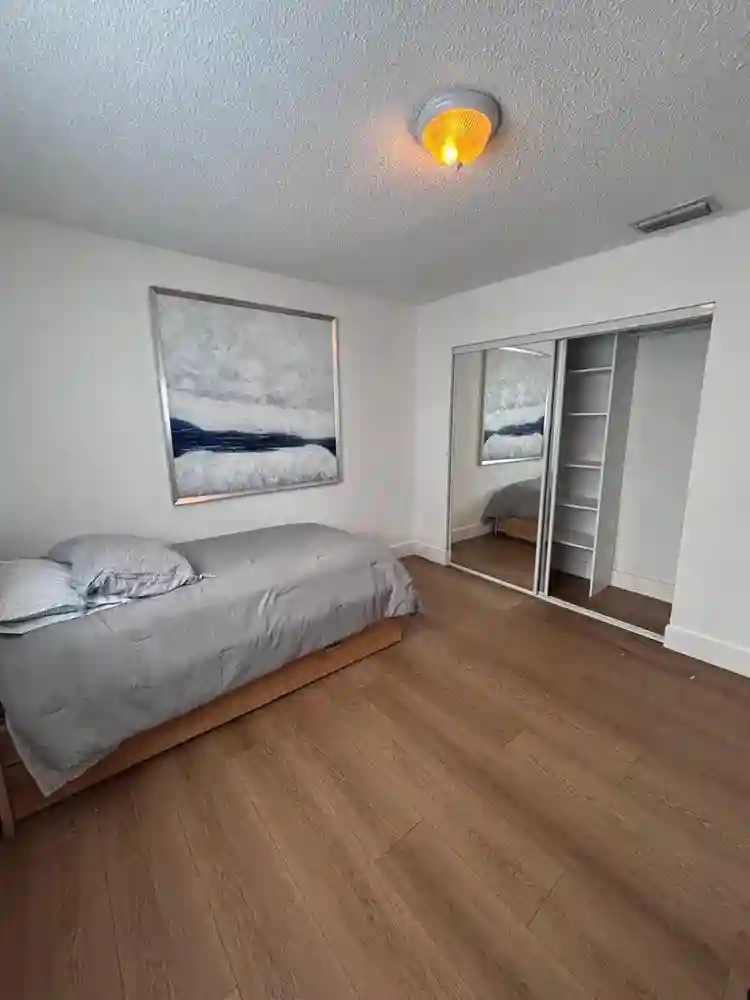 2 BR in Miami