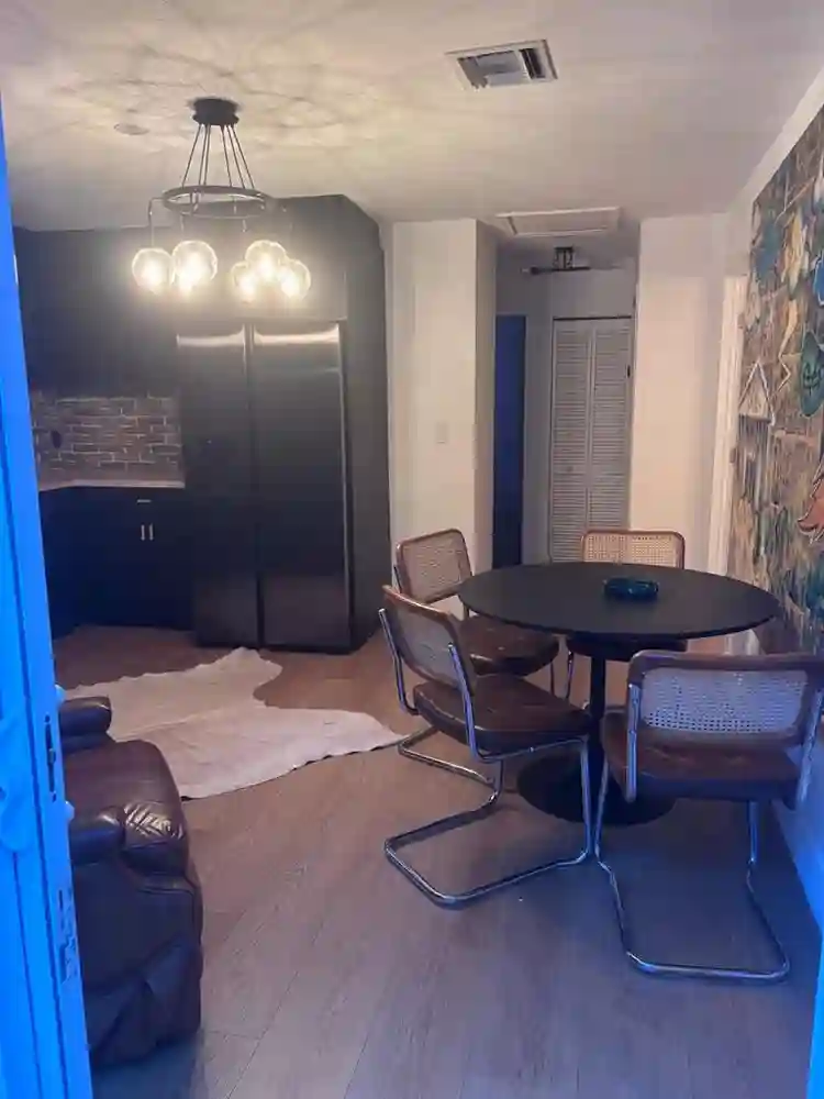 2 BR in Miami