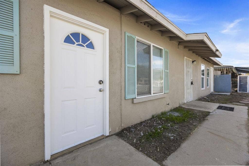6 BR in Las Vegas