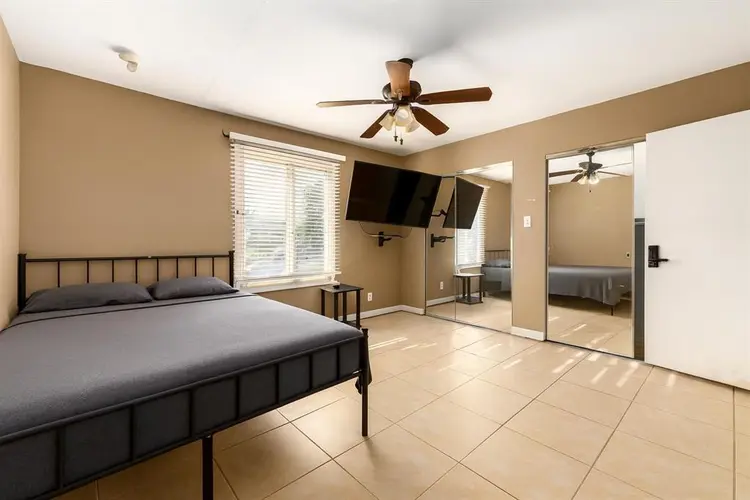5 BR in Phoenix