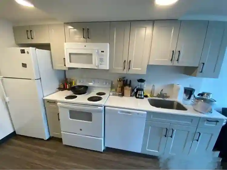 Lease Takeover — Accolade on Chestn