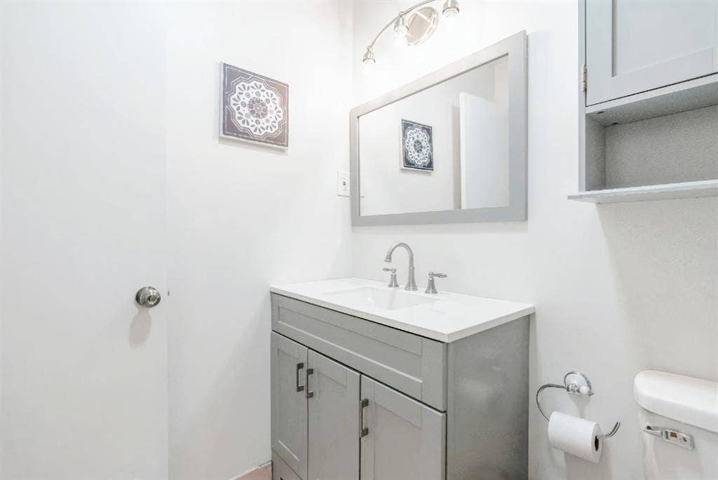 5 BR in Stone Mountain