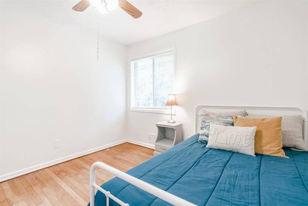 5 BR in Stone Mountain