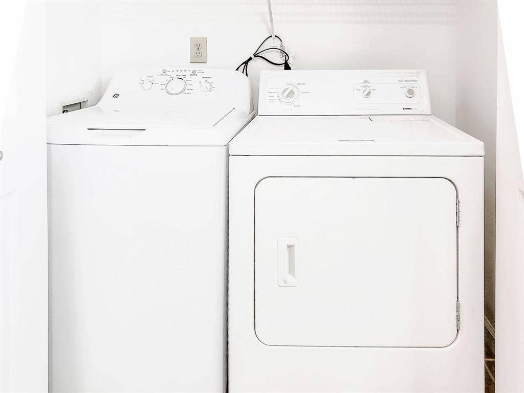 9 BR in Stone Mountain