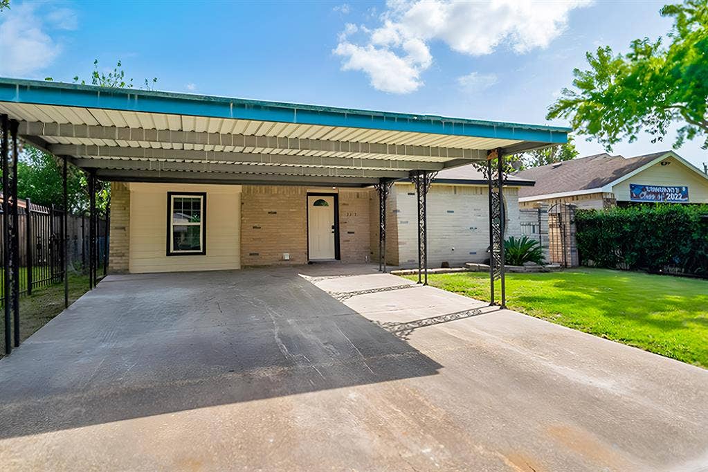 10 BR in Houston