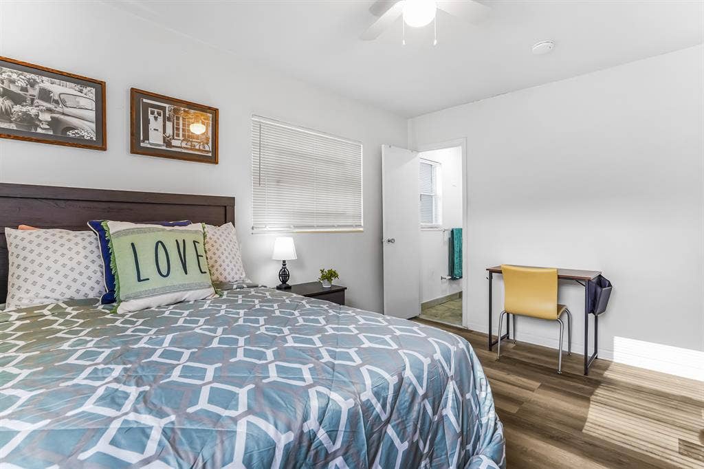 9 BR in Jacksonville