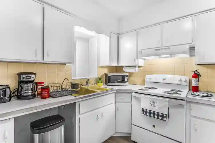 9 BR in Jacksonville