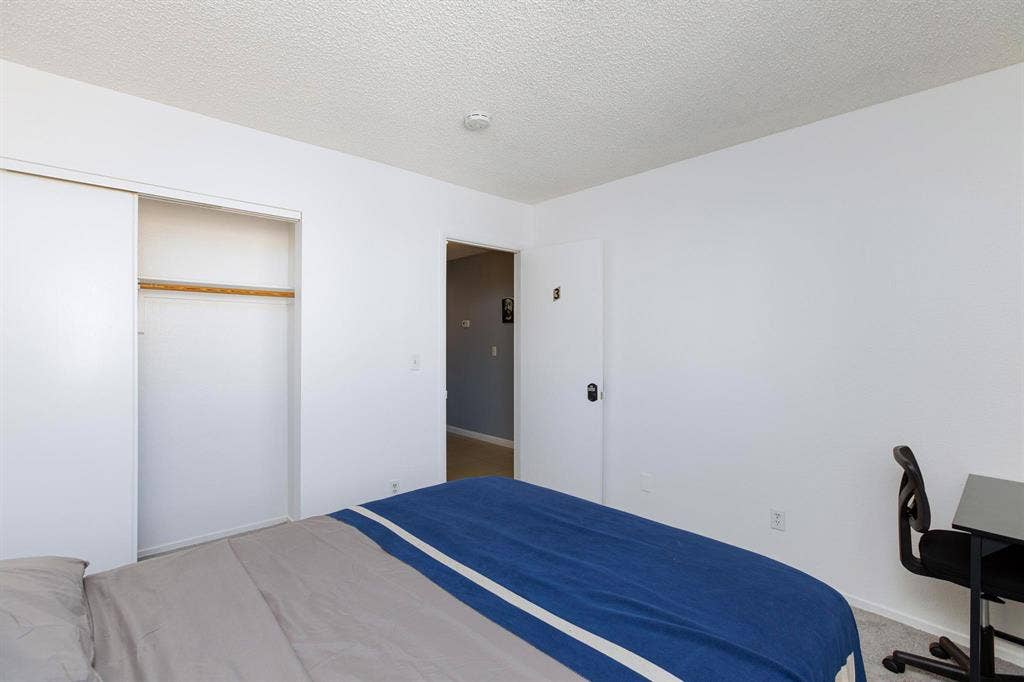 6 BR in Las Vegas