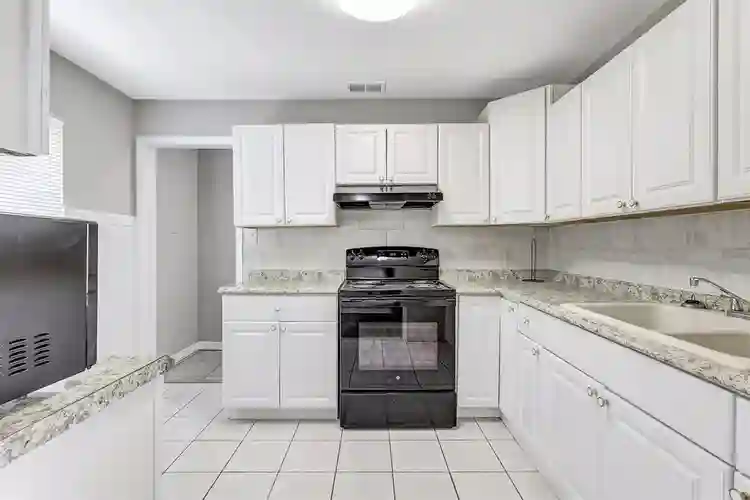 9 BR in St. Petersburg