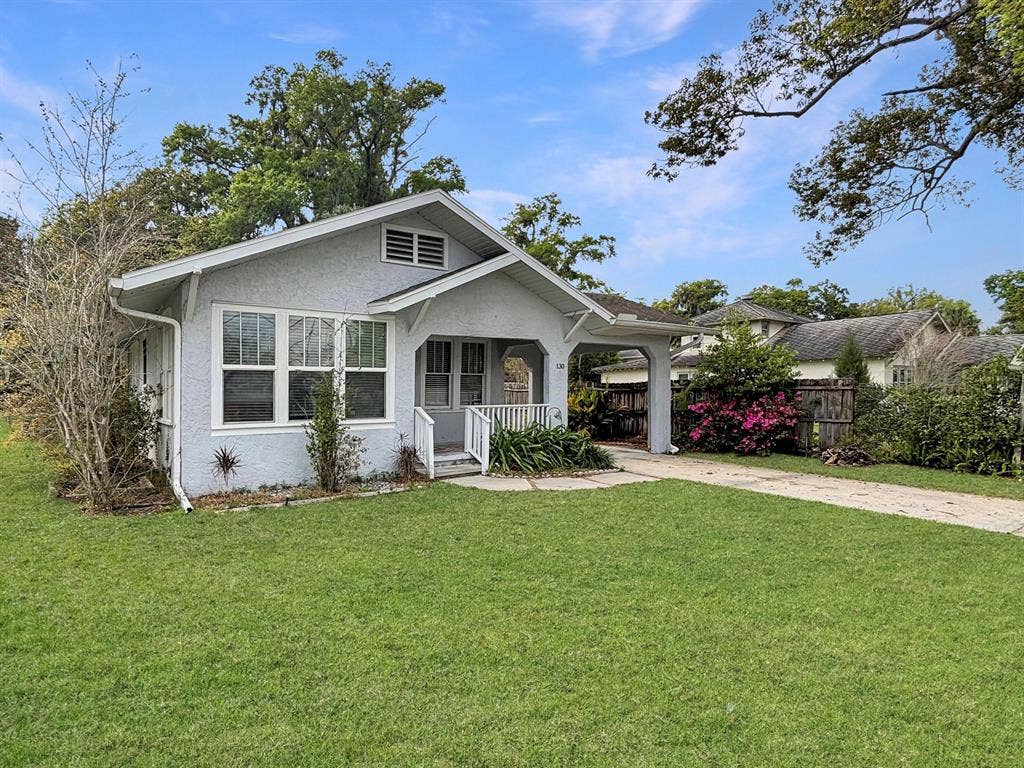 7 BR in DeLand
