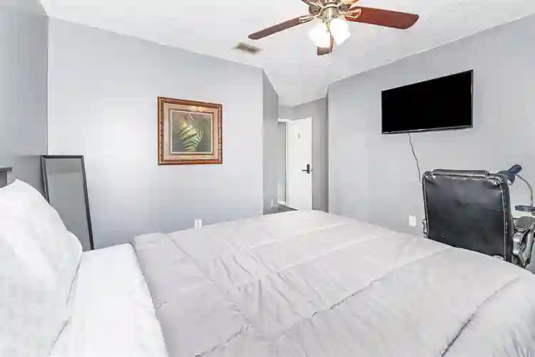 4 BR in Orlando