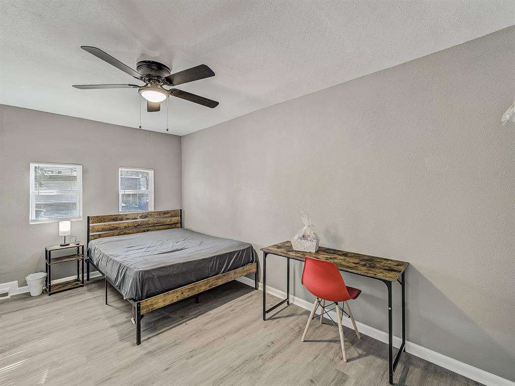 7 BR in Dallas