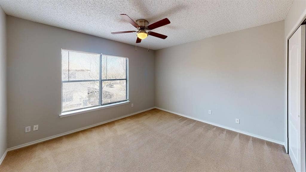 1 BR in Austin