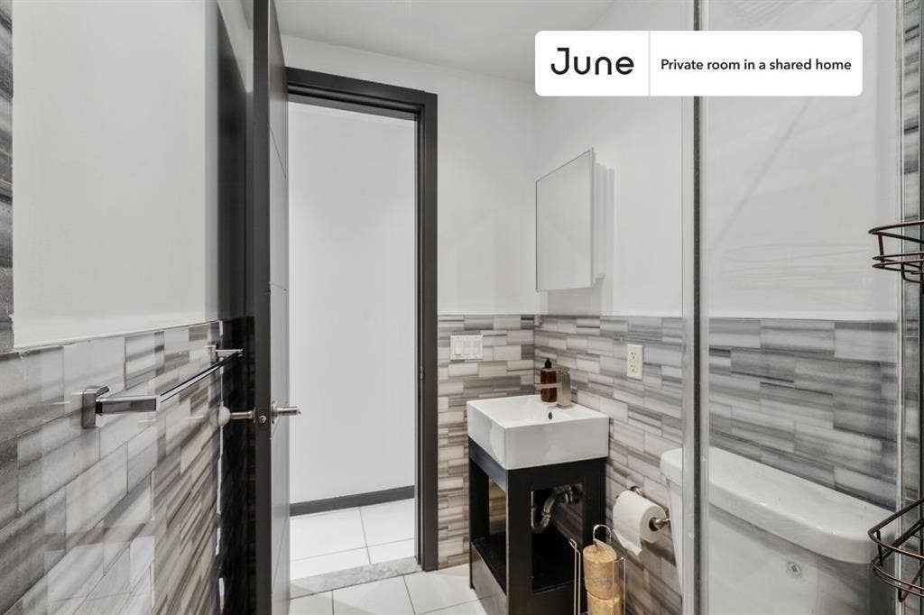 3 BR in New York City