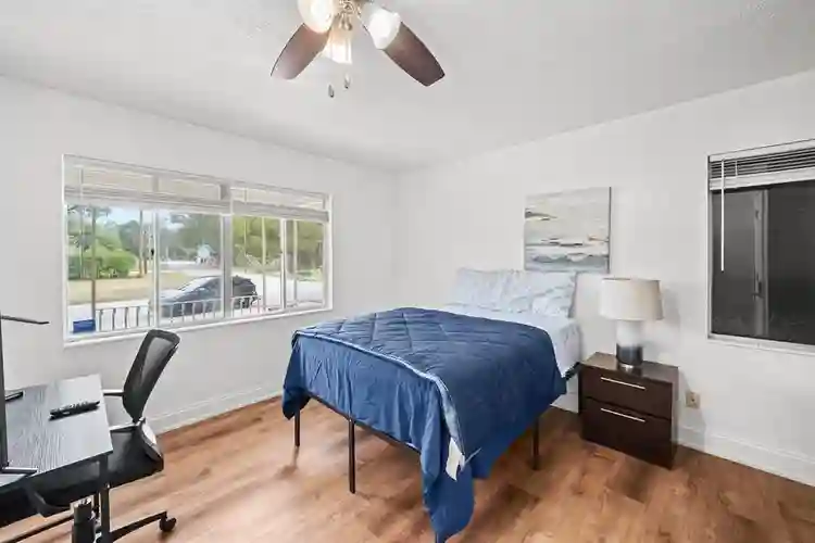 4 BR in Jacksonville