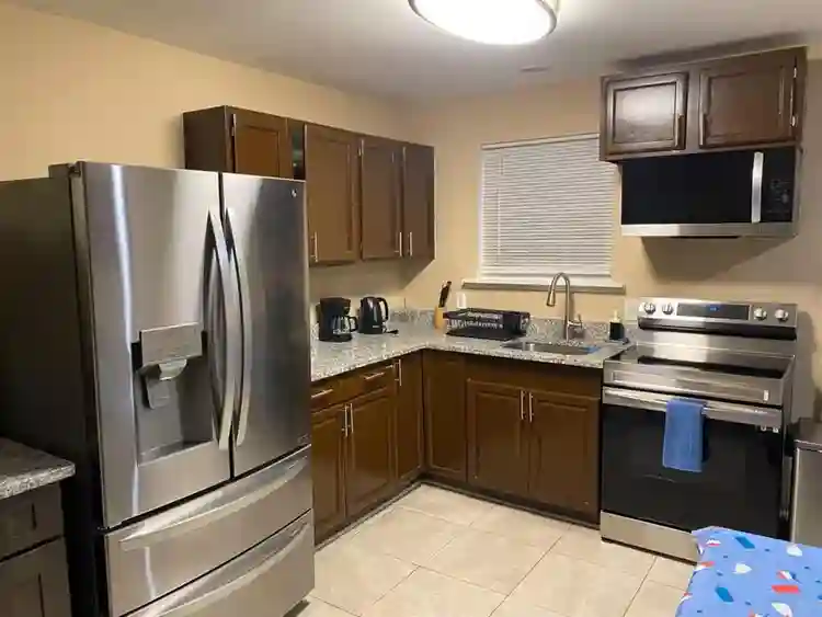 4 BR in Rockville