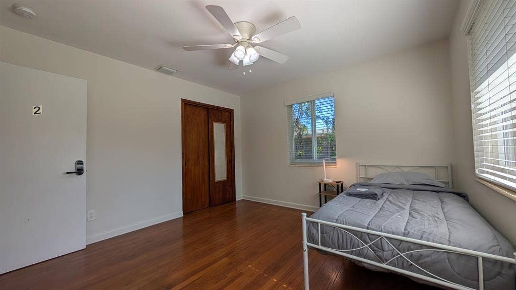 3 BR in Oakland Park