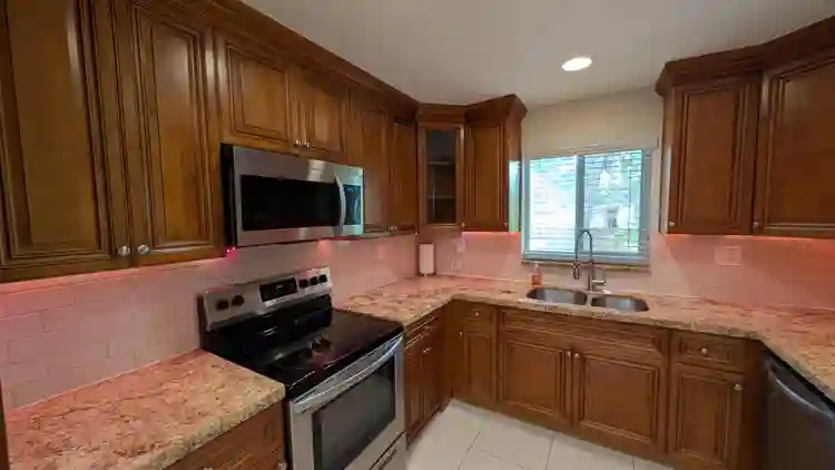 3 BR in Oakland Park
