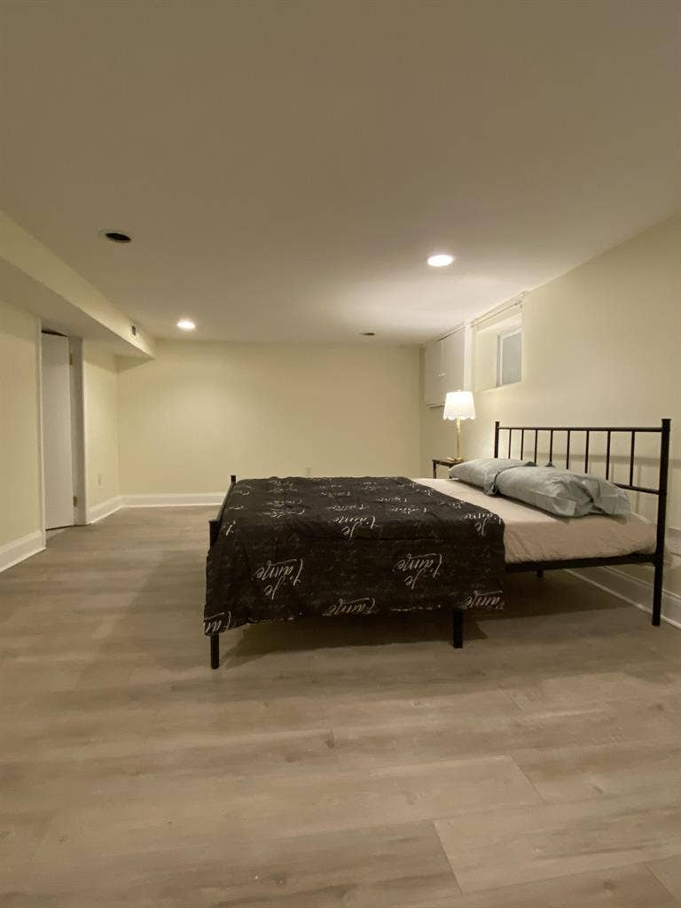 7 BR in Baltimore