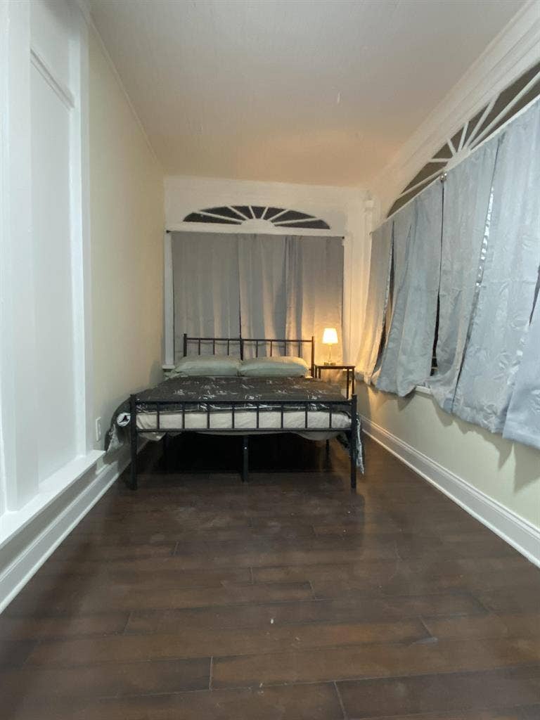 7 BR in Baltimore