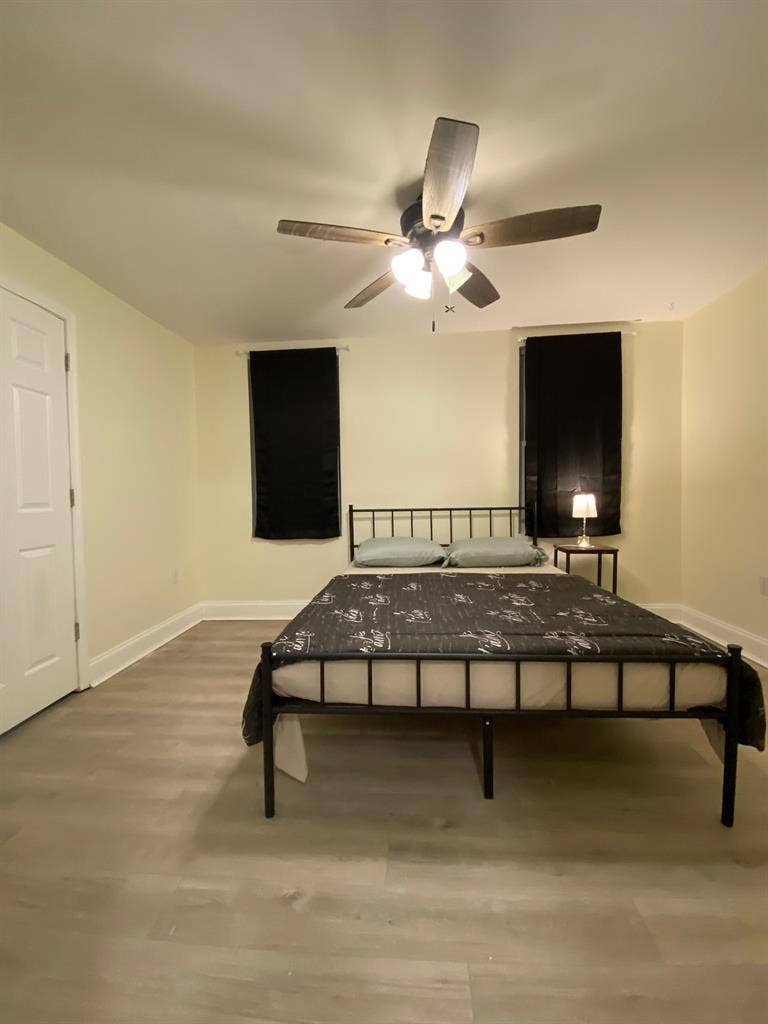 7 BR in Baltimore